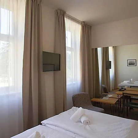Отель Payer Ii 4*